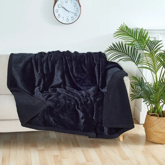 Veliora's wasserfeste Kuscheldecke